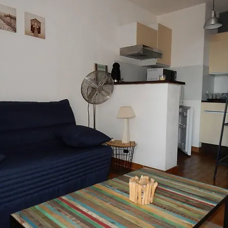 Appartement 2* Avec Parking, Proche - Fr-1-750-111 *