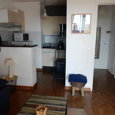Apartment 2* Avec Parking, Proche - Fr-1-750-111 *